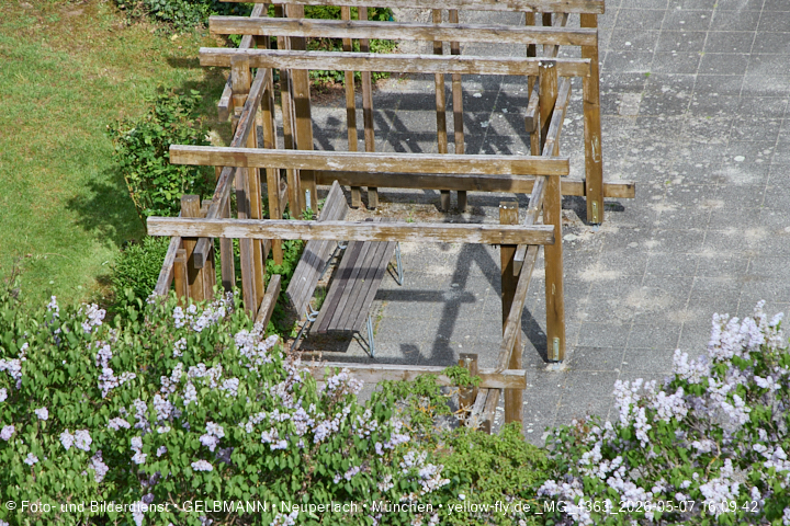 Unsere reparierte Pergola